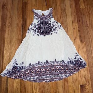 Chic Sleeveless White and Purple Midi Dress